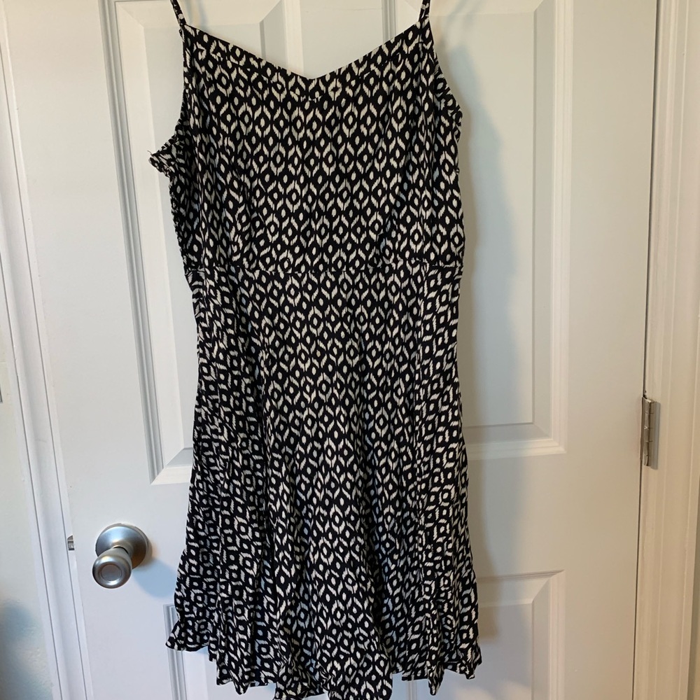 Old Navy Black & White Printed Dress